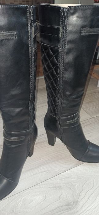Cizme inalte, mărimea 40