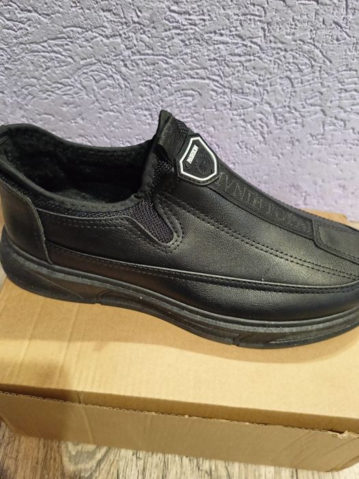 Ботинки размер 42