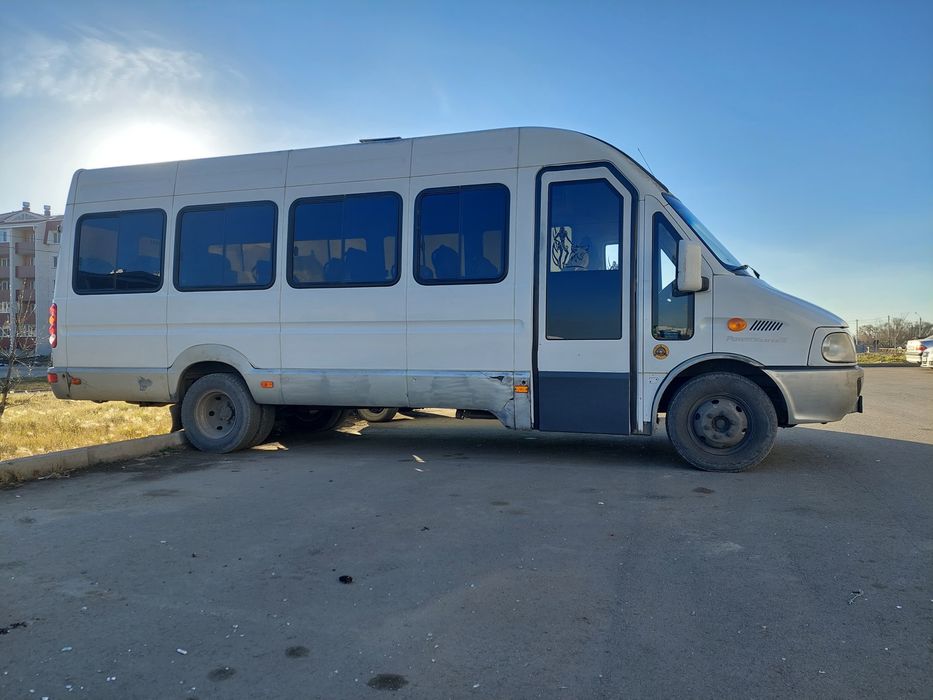Продам Iveco daily 2012 (пассажирский)