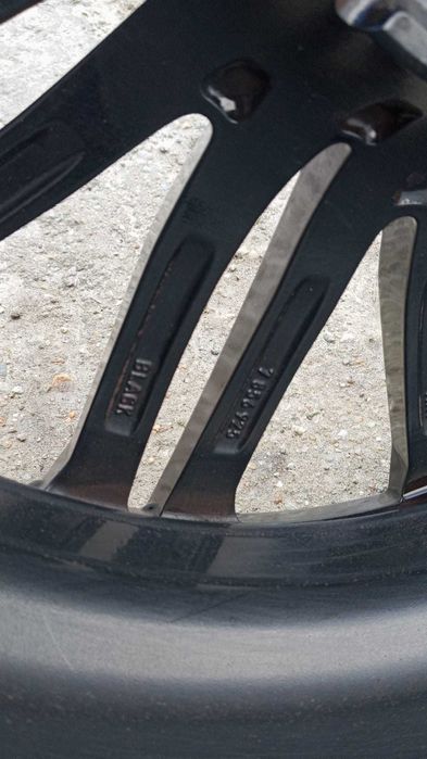 Jante originale BMW Seria 5 G30/G31 2 latimi 275/35/R19 si 245/40/R19