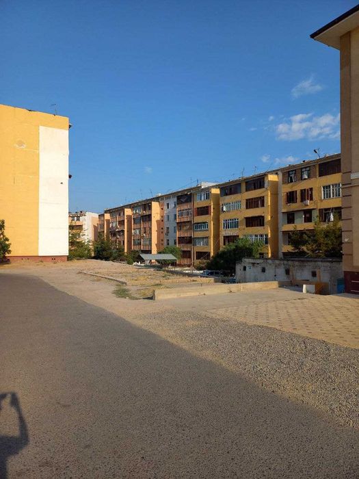 Нотурар ер сотилади