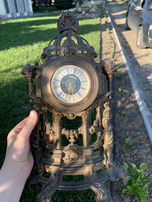 Ceas vechi vintage semineu stil baroc