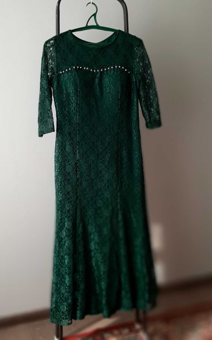 Платье нарядное 48 размер