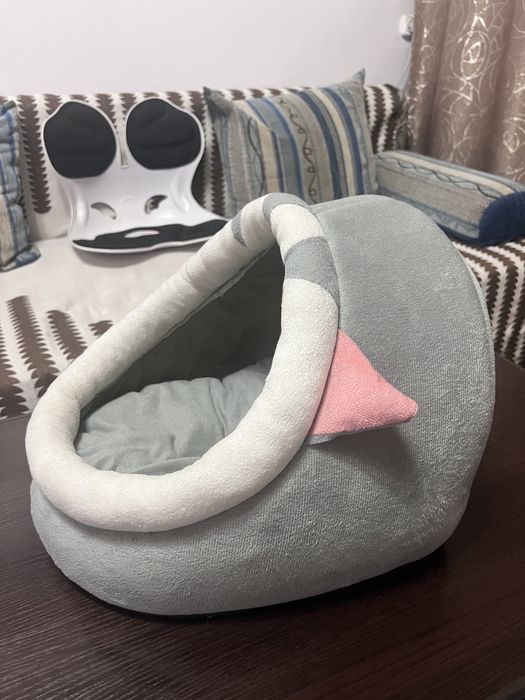 Лежанка для кошек