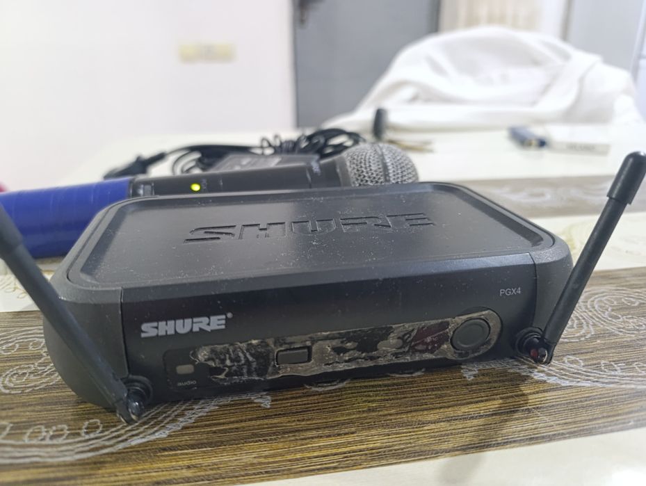 Продается радиомикрофон Shure