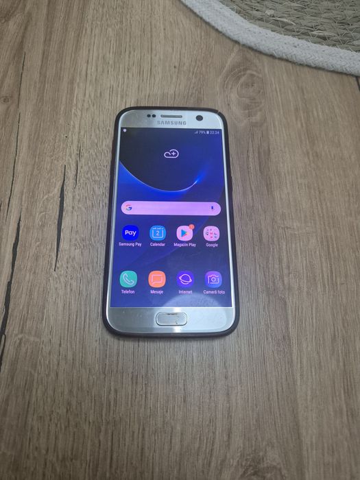 Telefon mobil Samsung S7 cu husa baterie externa