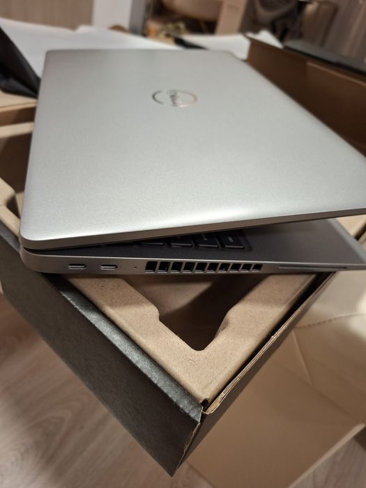 Dell Latitude 5540, 15.6 TOUCH, i7 1365U, 32Gb, 512SSD