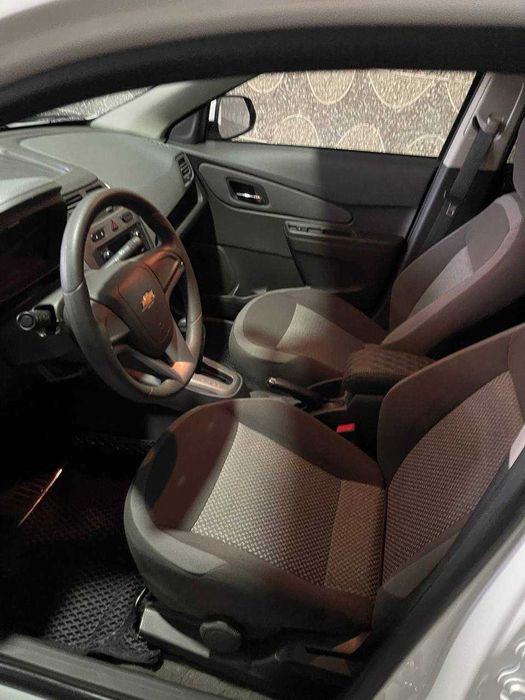 Cobalt 2024 4-pozitsiya  Rangi oq 11 150$