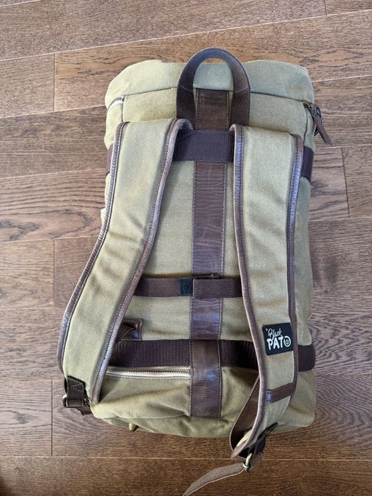 Раница с джоб за обувки от естествен канвас на Black Pato ( Bali )