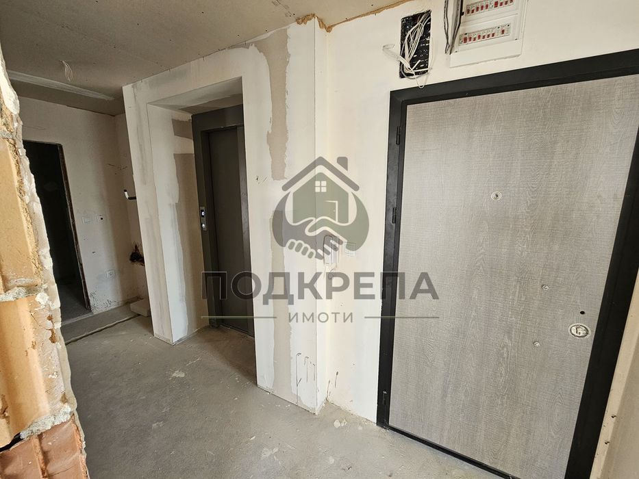 Продава се Тристаен апартамент в Пловдив, Христо Смирненски - 185 кв.м за 1079 €/кв.м - Снимка #11