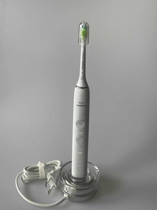 Електрическа звукова четка за зъби Philips Sonicare Smart HX993 White