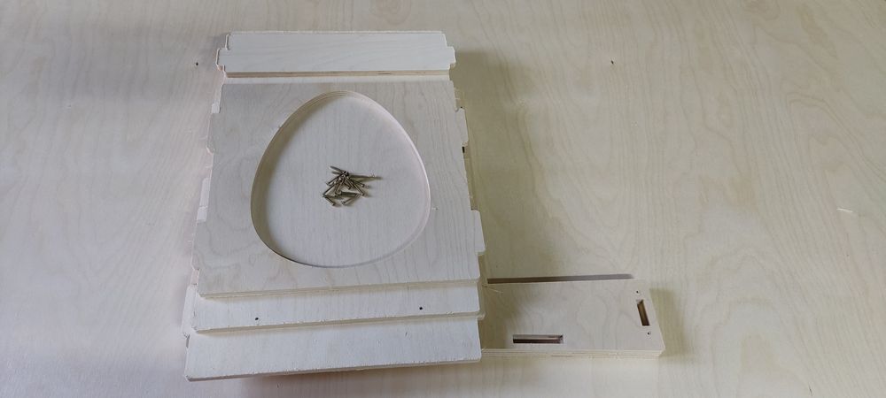 Гнездо для кур несушки птицы