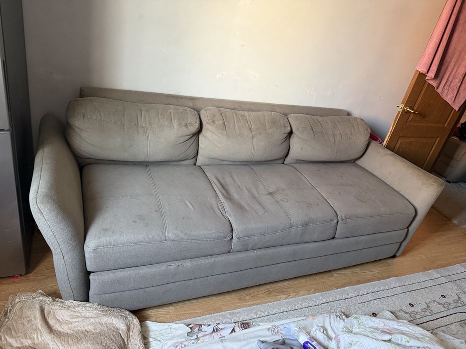 Продам диван с креслами