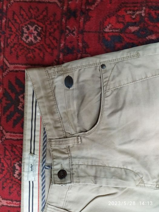 Джинсы Вранглер.