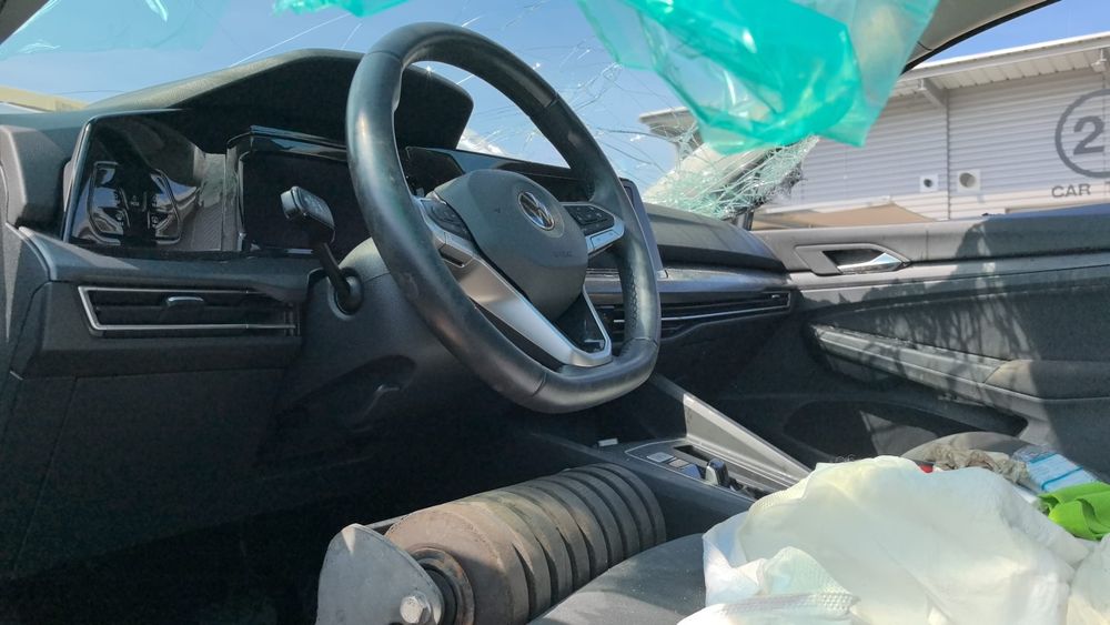 VW GOLF 8 1.5 eTSI 2021 НА ЧАСТИ