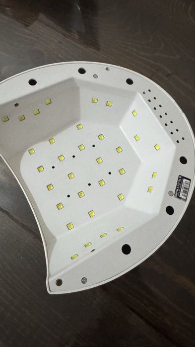 Продам лампу для сушки гель лака Sun 2