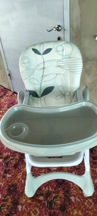 Столик для кормления