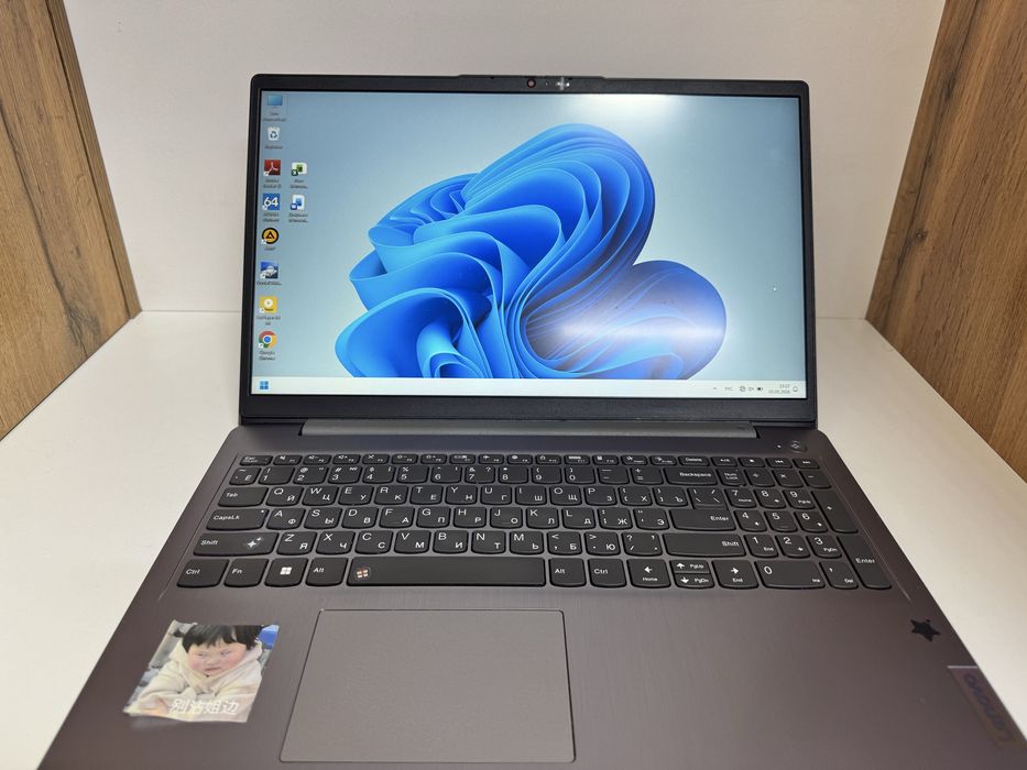 lenovo ideapad 3 15Au7 core i5