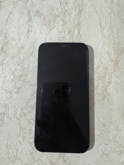 IPHONE 12 Заключен