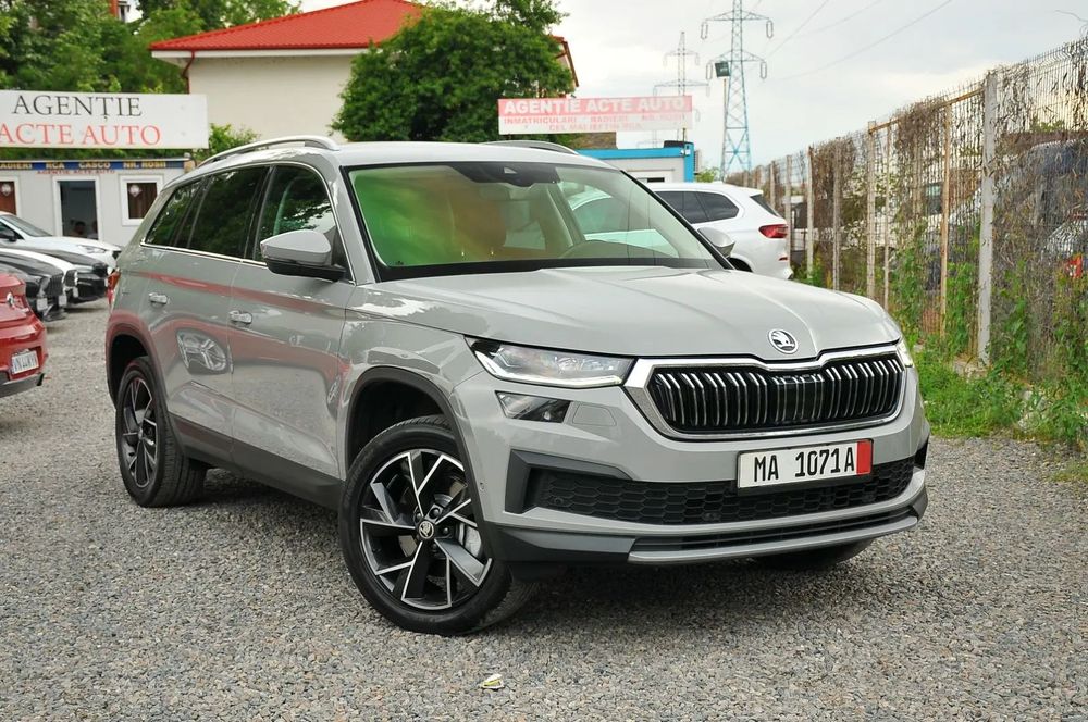 Skoda Kodiaq 2023 2.0TSi 204 CP E6 DSG 7 locuri Clima f/s Navi Camera, recent adusa
