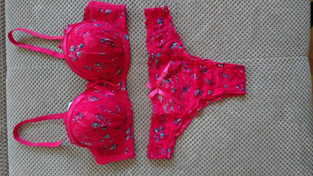 Сутиени комплекти