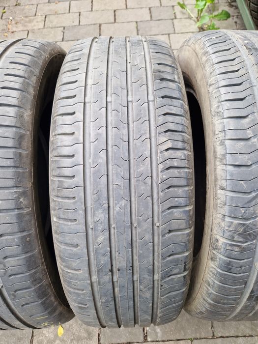 Vând 4 anvelope SH vara Continental 215/60/17