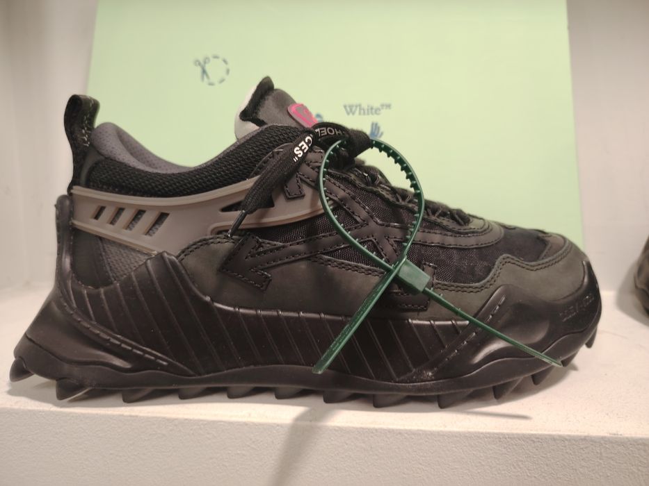 Off White  Black Odsy-1000