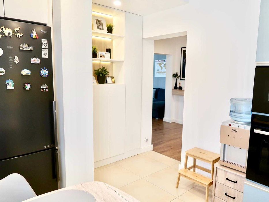 Proprietar vând apartament 3 camere ultrafinisat cu panoramă spre Criș