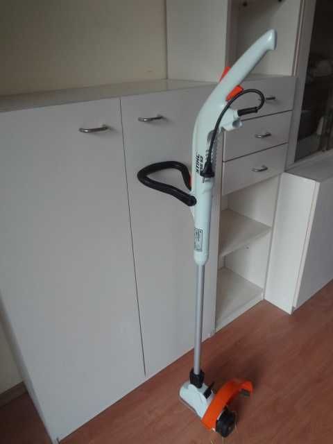 Оригинален немски тример (косачка) - STIHL FSE 52 - 500Wt. - като нов