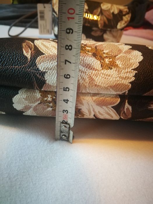 Нов дамски несесер guess