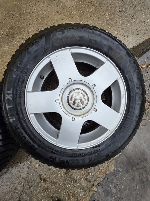 Алуминиеви джанти 15 5х100 Зимни гуми 195/65/15 Голф 4 Golf 4