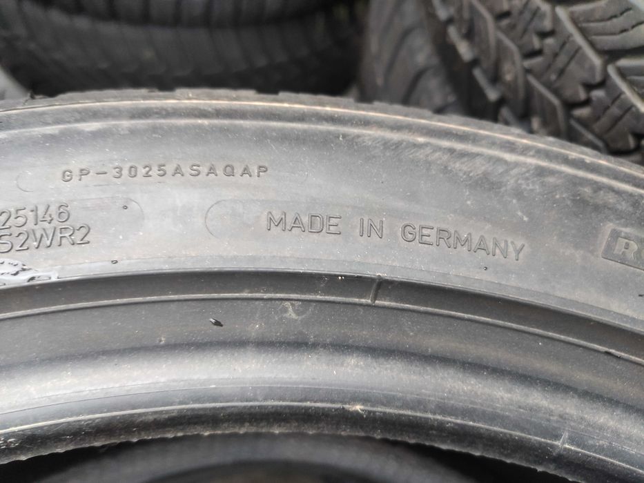 2бр Зимни гуми 245 45 19 - Goodyear - DOT 2023