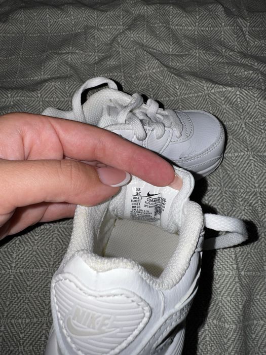 Бебешки маратонки Nike airmax 21 номер