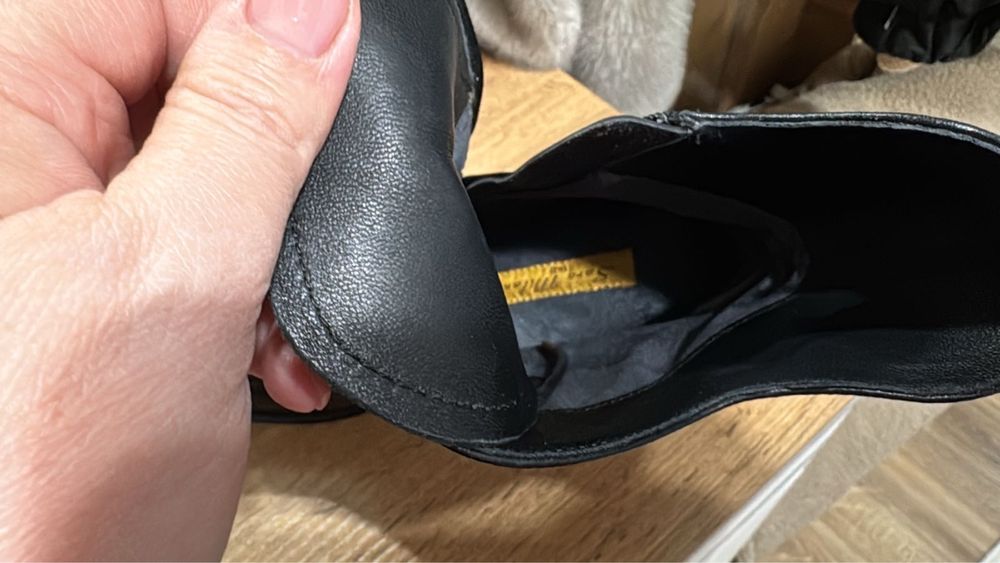 Продам шикарные кожаные ботильоны