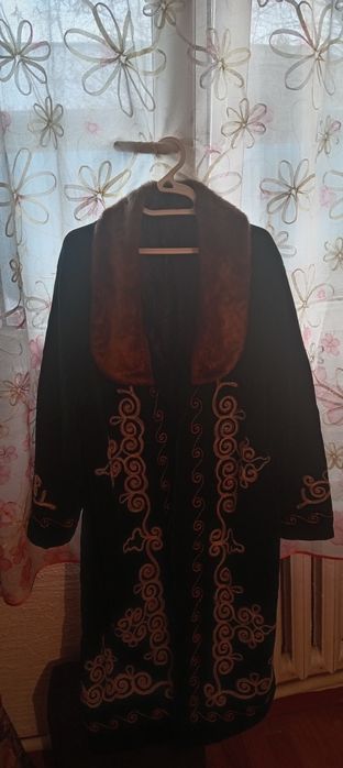 Шапан новый, 50-52 размер.