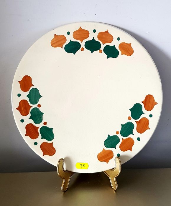 Platouri vechi din porțelan