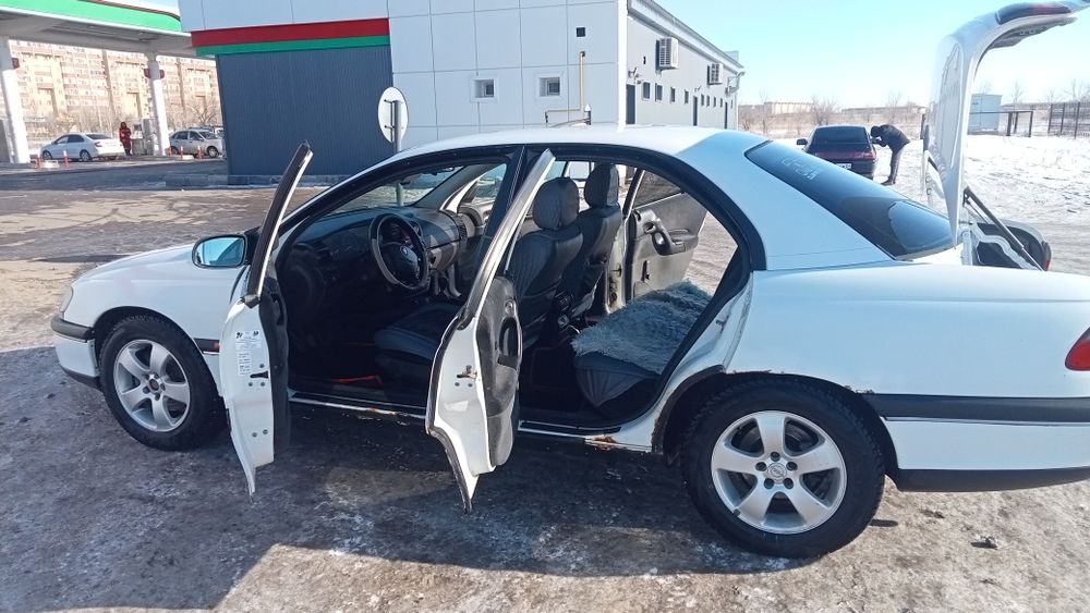 Омега б 1996г 2.0 16v