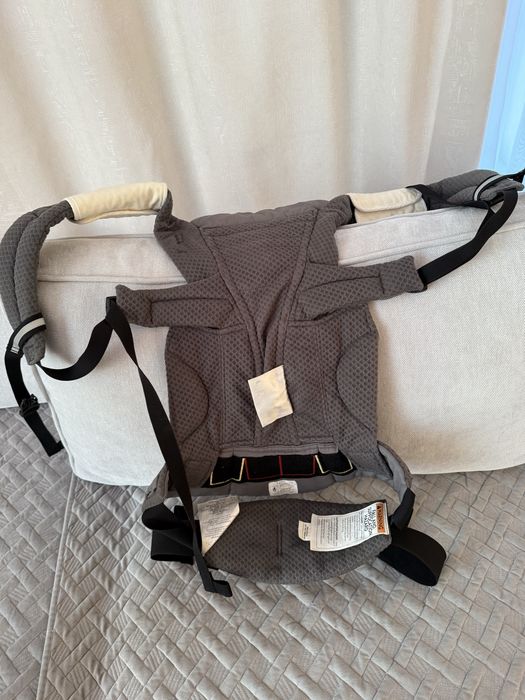 Ergobaby omni breeze
