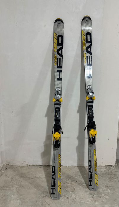 Ски със ски обувки