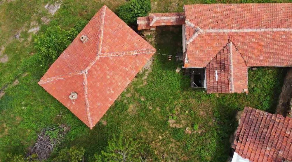 Продава се Къща в с. Пресяка, Област Ловеч - 242 кв.м за 74 €/кв.м - Снимка #8