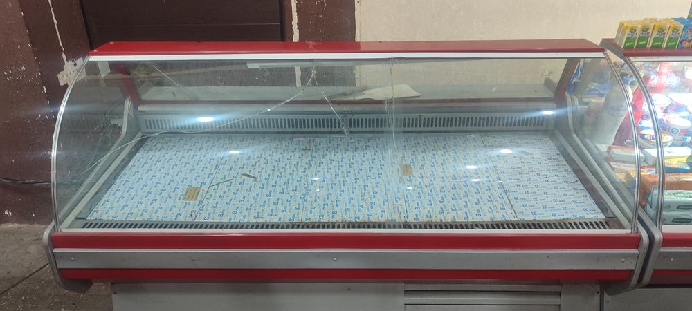 Vetrina xolodilnik dukonga