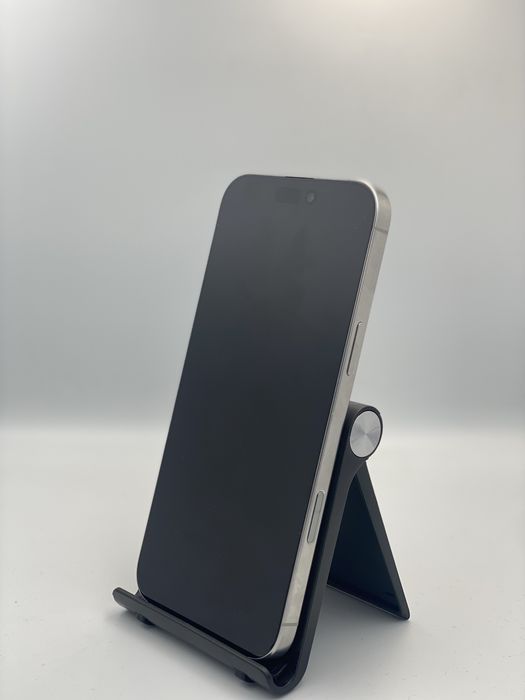 Iphone 16 Pro Max - 256GB, 100% baterie, 25 cicluri inc.,1 an garantie