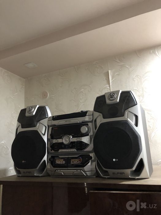 Muzikalniy sentr LG SROCHNO