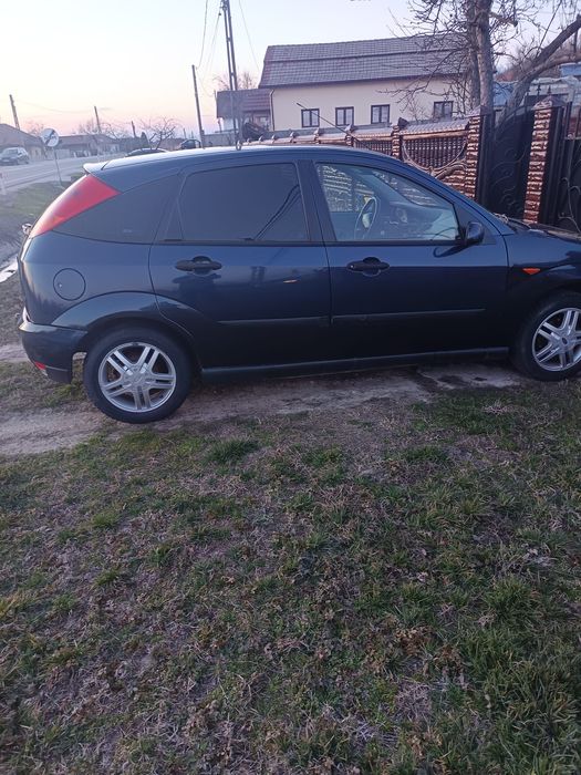 Ford focus 1.6 benzina