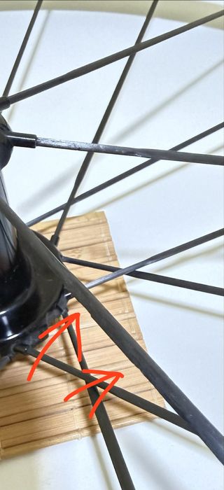 Roată fata Cadex 42 Tubeless, frână pe jantă