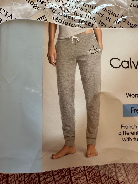 Ново долнище Calvin Klein размер S