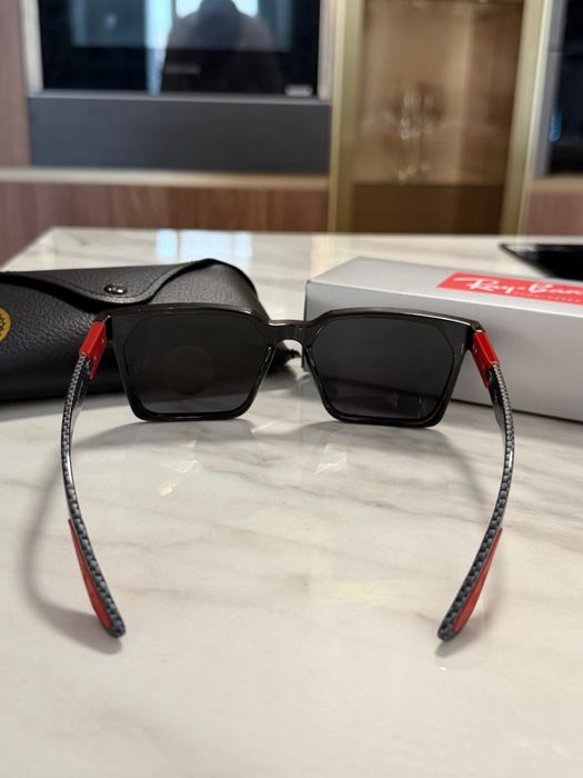 Ochelari de soare Ray-Ban Scuderia Ferrari RB8343 Carbon Red Polarized – NOI