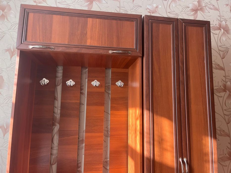 Прихожая,б/у,в хорошем состоянии