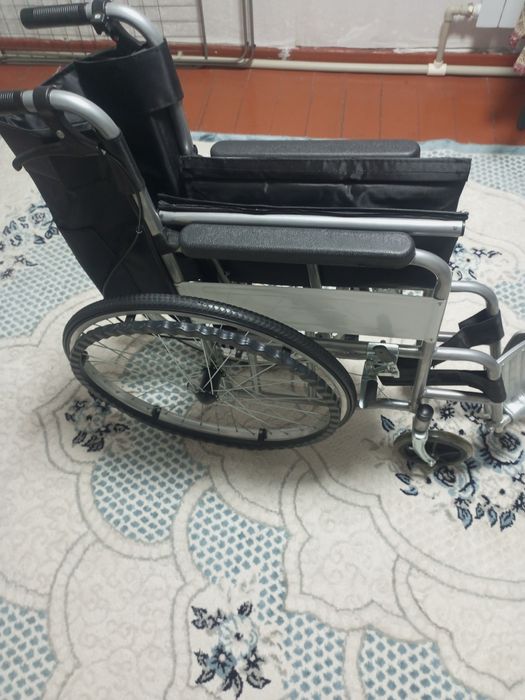 Инвалидная коляска