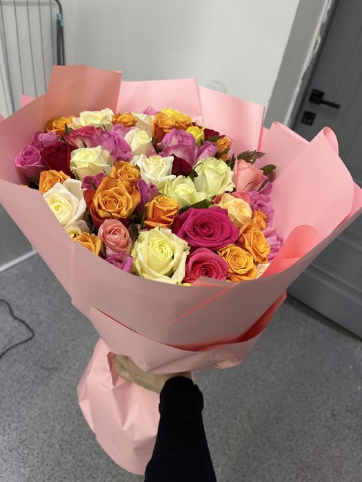 51 розы , 10000 тг